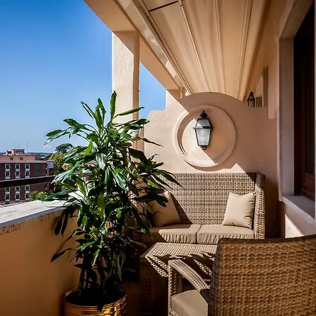 Radisson Blu Ghr Rome Hotel Exterior photo