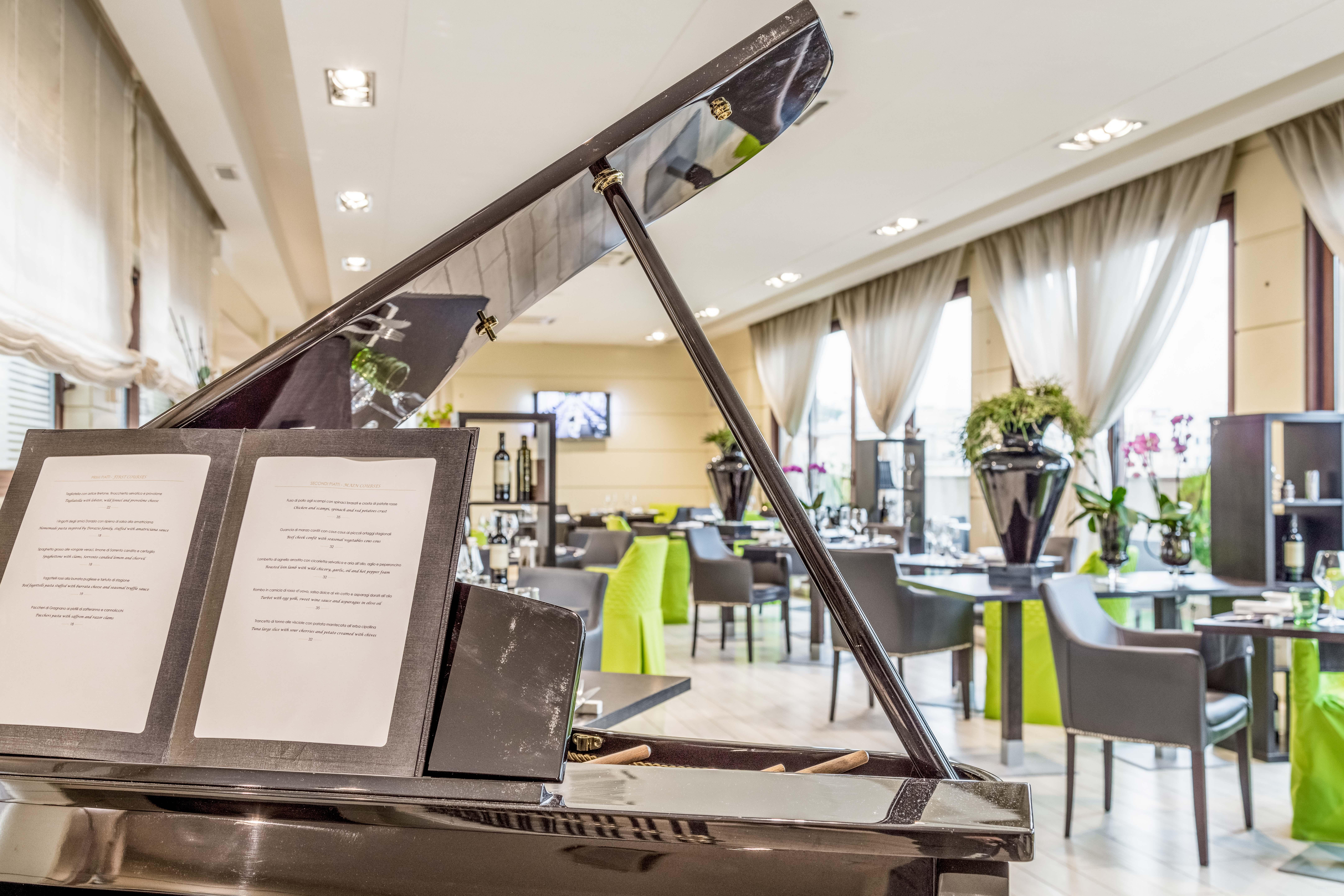 Hotel Radisson Blu Ghr